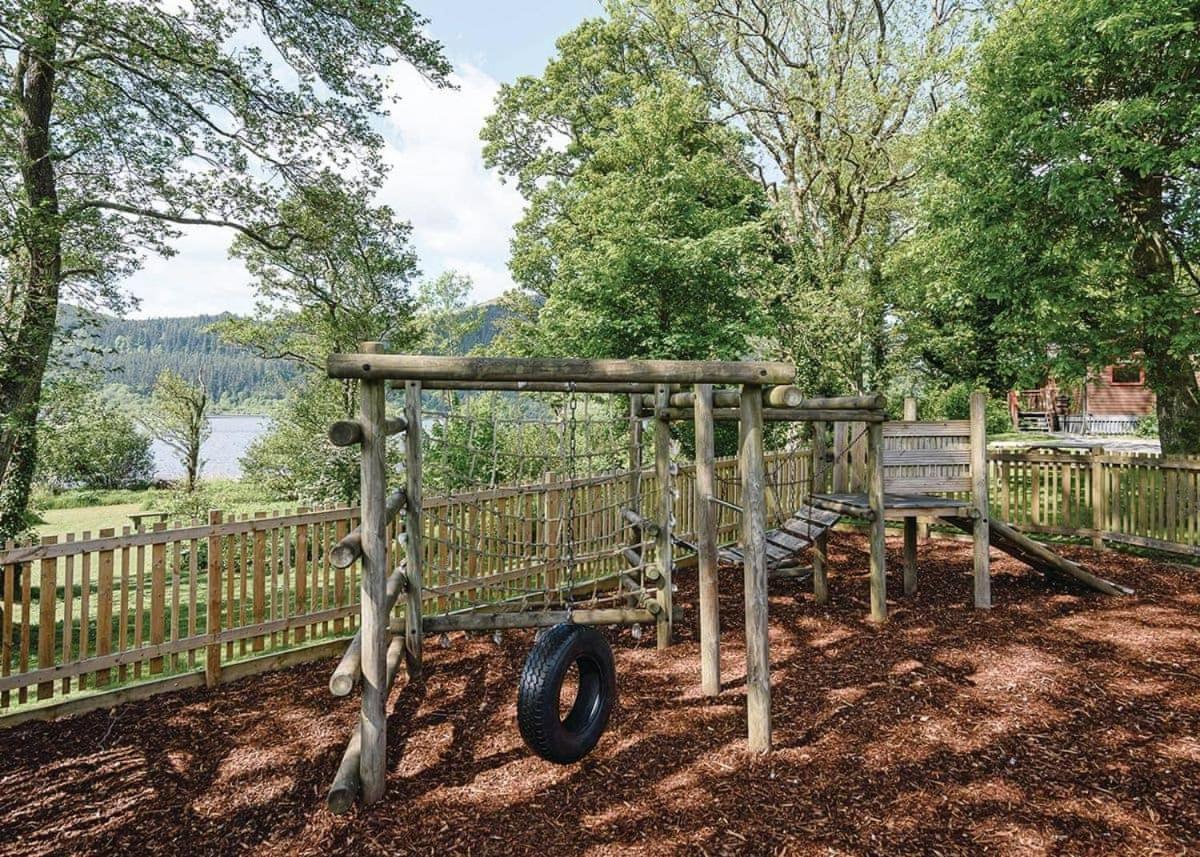 Bassenthwaite Lakeside Lodges エクステリア 写真